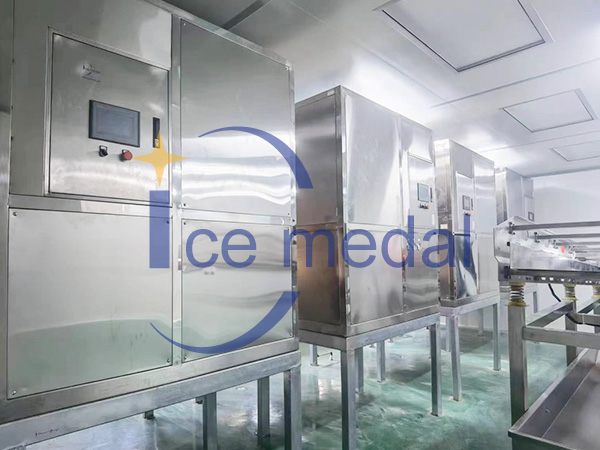 相比傳統(tǒng)冰廠，自動化冰廠將成為未來的主流